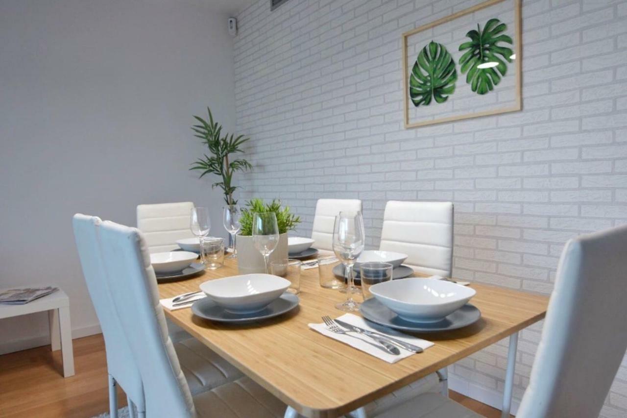 Lodging Apartments Forum 25 - Barcelona Forum Apartment Сан-Адріа-де-Бесос Екстер'єр фото